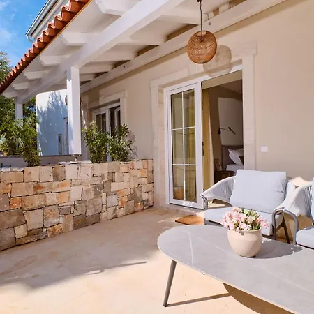 Casa Esempio *